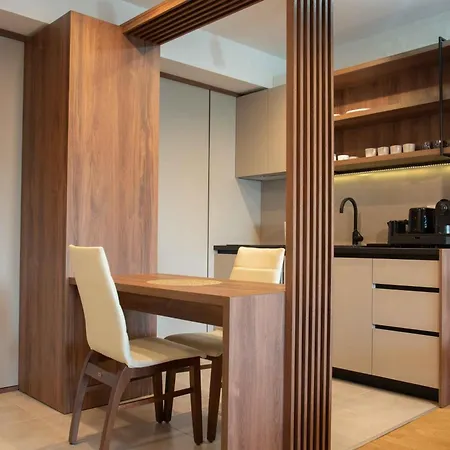 Kremona Lux سكوبجي
