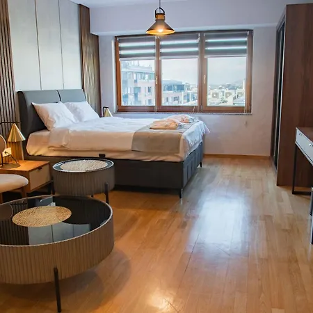 Kremona Lux *